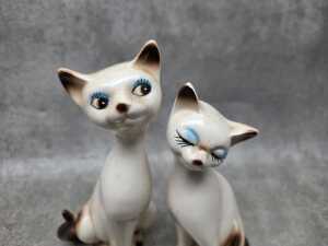 Pair of retro ceramic Siamese cat figures - 2