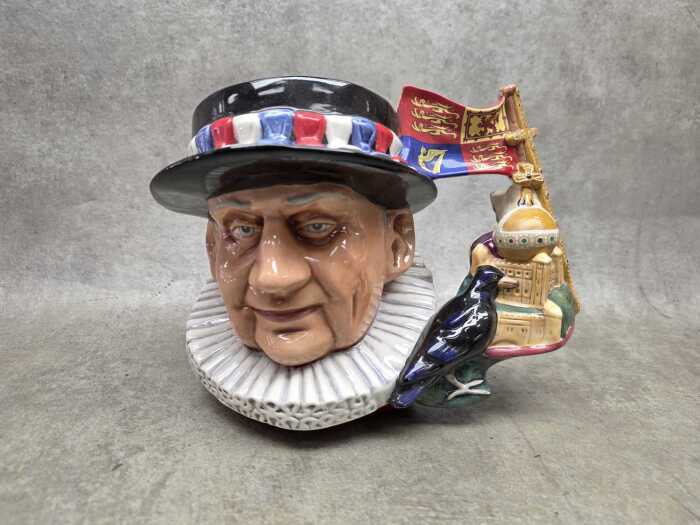 Royal Doulton 'Beefeater' character jug in original box