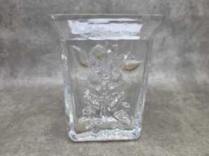 Two European clear glass vases - 5