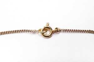 A curb link bracelet in 18 carat yellow gold - 2