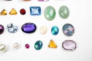 A collection of gemstones - 5