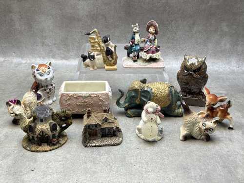 Collectible decorative ornaments, including animals figures