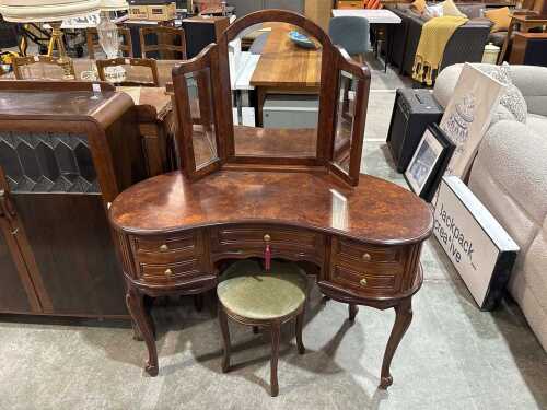 Victorian-style dressing table and stool