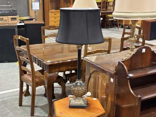 Classical style table lamp with acanthus leaf and stylised pineapple base.