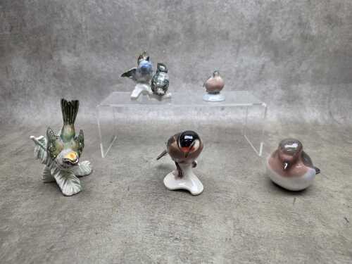 Five porcelain bird figures