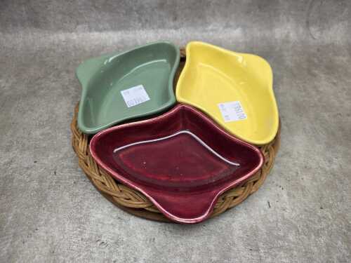 Vintage Sylvac ceramic hors d'&oelig;uvre set