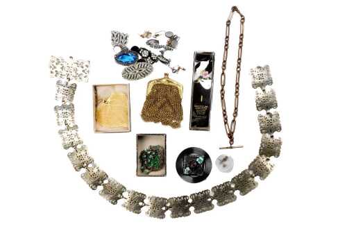 A collection of vintage jewellery and accessories