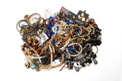 A collection of costume jewellery
