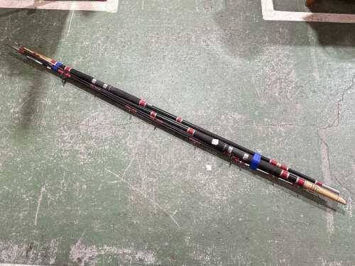 Two Fishunter MT8144 fishing rods