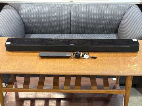 Bose Soundbar 700 with remote