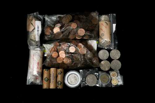 A tin of assorted Australian decimal coins