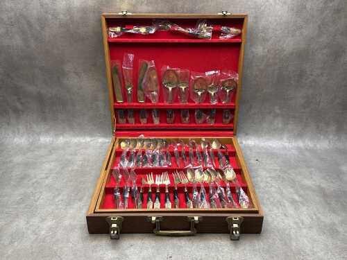 Traditional Thai cutlery setting for six with gold-look decoration