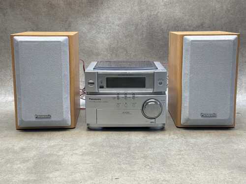Panasonic CD bookshelf stereo system