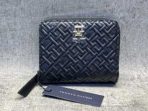 Designer-style wallet