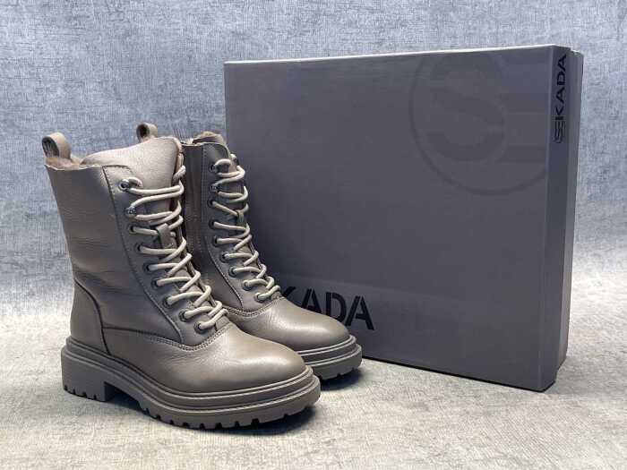 Sekada Yammy boots size EU 37