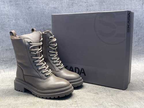 Sekada Yammy boots size EU 37