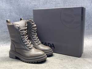 Sekada Yammy boots size EU 37