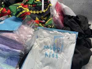 Group of assorted clothing & accessories - 3