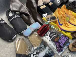 Group of Women's accessories - 2