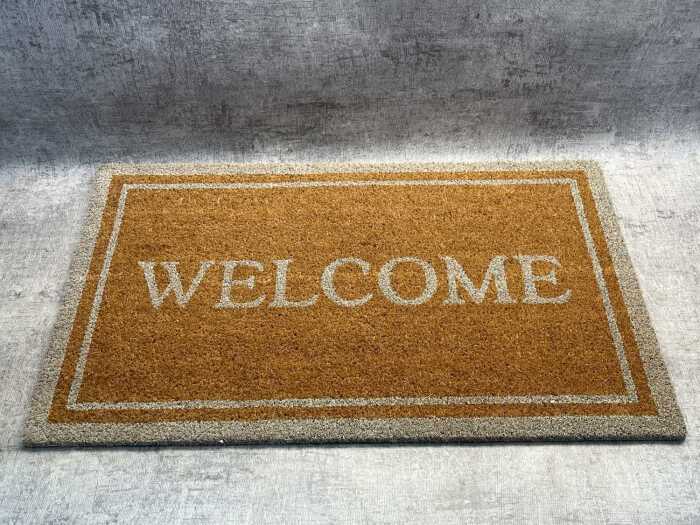 Door Mates Welcome door mat