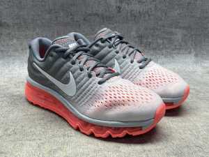 Nike Air Max 2017 size US 7 Women's - 3