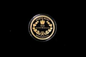 1919 and 2019 0.9167 gold sovereign Centenary pair. 15.96 grams total - 2
