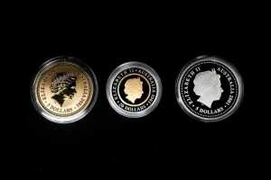 2001 Sir Donald Bradman commemorative coin set in 0.999 gold, 0.999 silver and aluminium bronze - 2