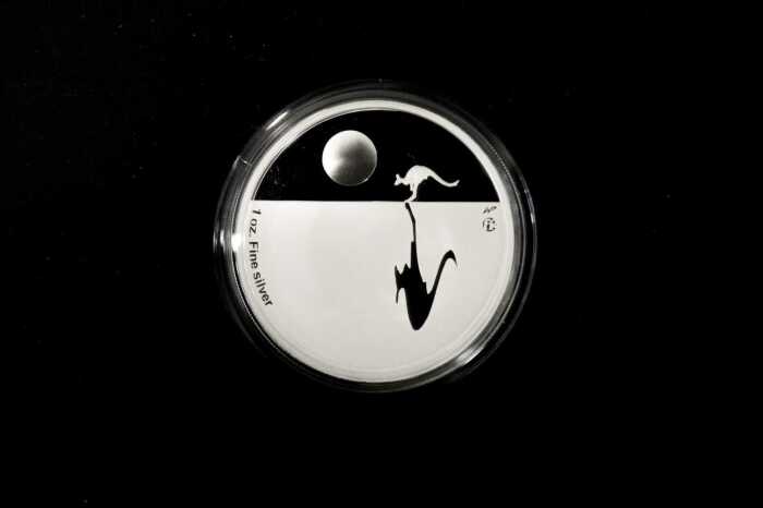 2009 Kangaroo at Sunset $1 0.999 silver proof coin, 1 troy ounce
