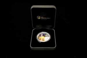 2012 HM Queen Elizabeth II Diamond Jubilee $1 0.999 silver proof coin, 1 troy ounce - 3
