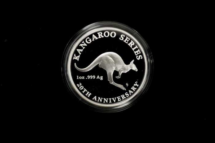 2013 Kangaroo Series $1 0.999 silver proof coin, 1 troy ounce