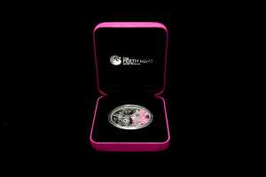 2009 Barbie 50th Anniversary commemorative $1 0.999 silver proof coin, 1 troy ounce - 3
