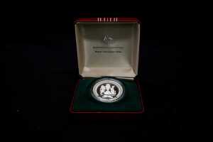 2007 Ashes $5 0.999 silver proof coin, 36.31 grams - 3