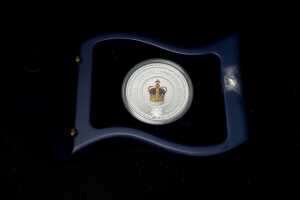 2003 Queen Elizabeth II Golden Jubilee of Coronation $1 0.999 silver proof-like coin, 1 troy ounce - 3