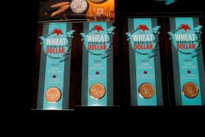 Group of assorted collectable coins - 4