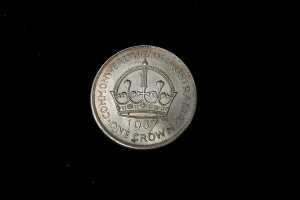 Two Australian silver Crowns - 4