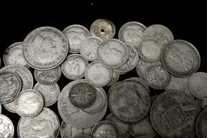 Australian Pre-1945 silver coins - 4