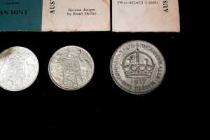 A group of Australian decimal coins and one crown - 5
