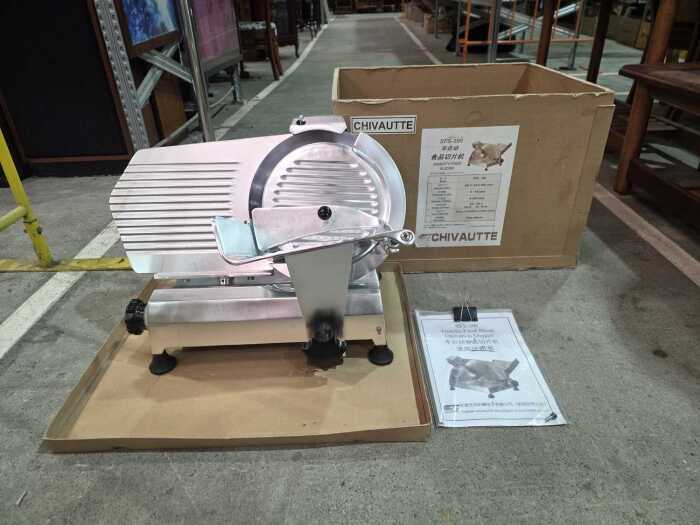 BRAND NEW Chivautte SFS-300 commercial gravity food slicer
