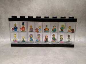 LEGO Minifigures and stands - 2
