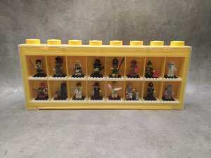 LEGO Minifigures and stands - 3