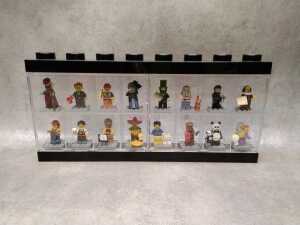 LEGO Minifigures and stands - 4