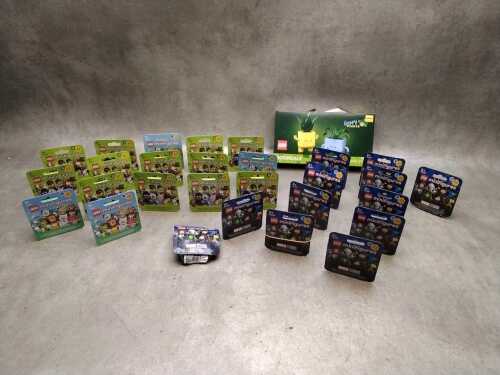 28 LEGO Minifigures and Botanicals set