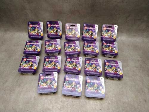 18 LEGO Minifigures, sealed