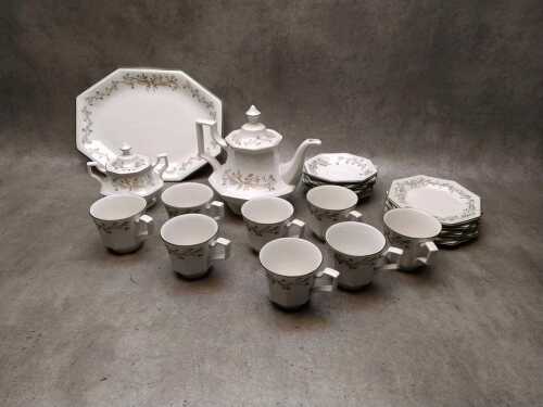 Johnson Brothers 'Eternal Beau' ceramic tea setting