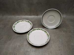 Three Portmeirion 'Summer Strawberries' porcelain breakfast cup and saucers - 3