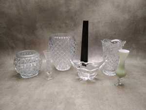 Crystal and glass decorative items, including Kosta Boda