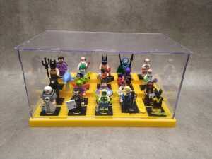 LEGO Minifigures including stands - 3