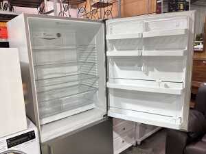 Fisher & Paykel E522B 519L fridge freezer - 3