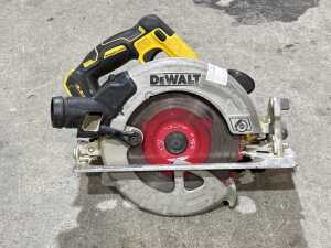DeWalt cordless rotary hammer and circular saw - 4