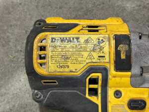 Three DeWalt cordless drills/drivers - 3